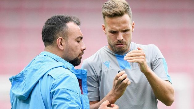 Český obránce Trabzonsporu Filip Novák při tréninku týmu v Praze. Český obránce Trabzonsporu Filip Novák při tréninku týmu v Praze.