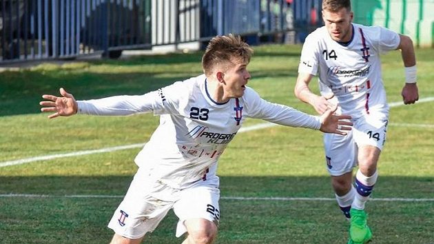 Fotbalisté Líšně se radují... Fotbalisté Líšně se radují...