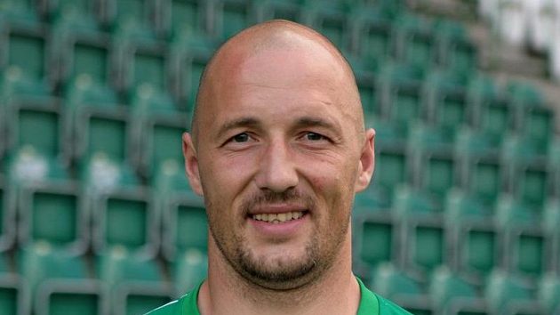 Zkušený útočník Luděk Zelenka se na jarní sezónu vrátí do Dukly Praha. Zkušený útočník Luděk Zelenka se na jarní sezónu vrátí do Dukly Praha.