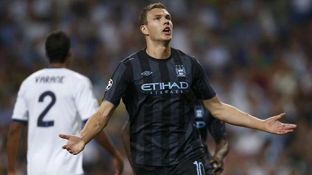 Edin Džeko dostal Manchester City na stadiónu Santiaga Bernabeu do vedení Edin Džeko dostal Manchester City na stadiónu Santiaga Bernabeu do vedení