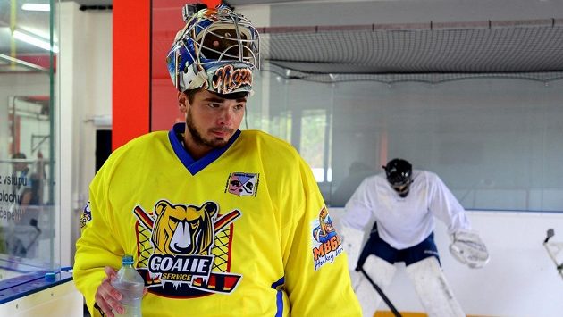 Michal Neuvirth. Michal Neuvirth.