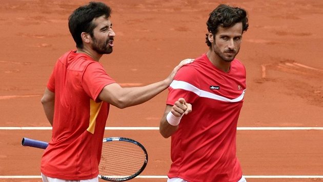 Marc López (vlevo) a Feliciano López. Marc López (vlevo) a Feliciano López.