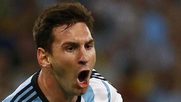 Góóól! Božský Lionel Messi pojistil náskok Argentiny v duelu s Bosnou. Góóól! Božský Lionel Messi pojistil náskok Argentiny v duelu s Bosnou.