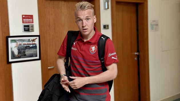 Brněnský útočník Stanislav Vávra se nevešel do konečné nominace české fotbalové reprezentace do 21 let na domácí mistrovství Evropy. Brněnský útočník Stanislav Vávra se nevešel do konečné nominace české fotbalové reprezentace do 21 let na domácí mistrovství Evropy.