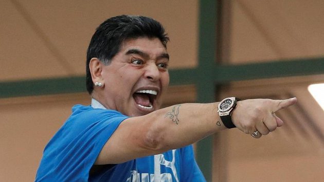 Legendární Diego Maradona během zápasu Argentiny na MS. Legendární Diego Maradona během zápasu Argentiny na MS.