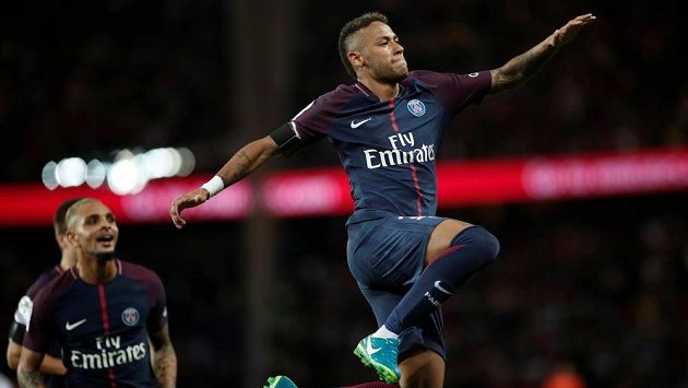 Neymar divoce oslavuje gól PSG v duelu s Toulouse. Neymar divoce oslavuje gól PSG v duelu s Toulouse.