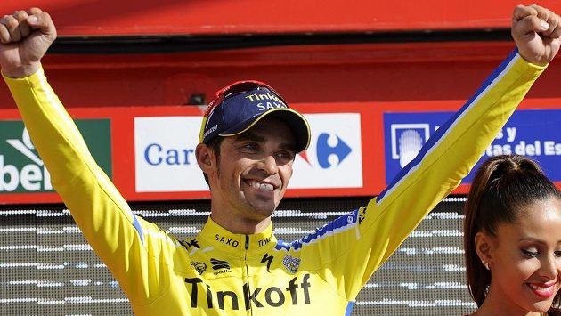 Alberto Contador po jedné z etap letošní Vuelty. Alberto Contador po jedné z etap letošní Vuelty.
