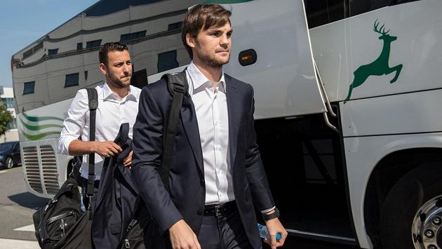 Michael Frolík na archivním snímku s Ondřejem Pavelcem. Michael Frolík na archivním snímku s Ondřejem Pavelcem.