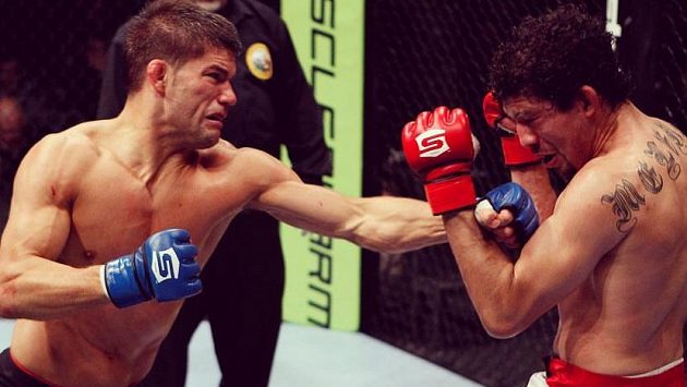 Josh Thomson (vlevo) už další zápas v oktagonu nepřidá. V jedenačtyřiceti letech ukončil kariéru. Josh Thomson (vlevo) už další zápas v oktagonu nepřidá. V jedenačtyřiceti letech ukončil kariéru.
