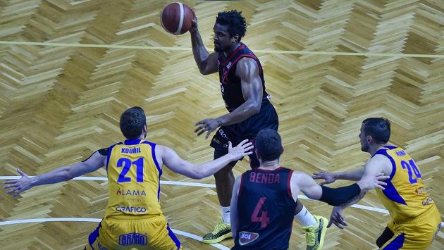 Novým trenérem basketbalistů Nymburka se stal podle očekávání Aleksander Sekulič. (ilustrační foto) Novým trenérem basketbalistů Nymburka se stal podle očekávání Aleksander Sekulič. (ilustrační foto)