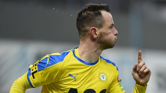 Pavel Moulis potvrdil svou formu i proti Zlínu. Pavel Moulis potvrdil svou formu i proti Zlínu.