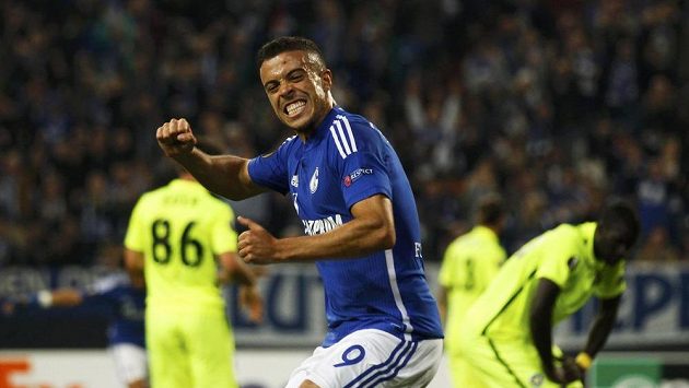 Franco Di Santo ze Schalke se raduje z gólu proti Asterasu Tripolis. Franco Di Santo ze Schalke se raduje z gólu proti Asterasu Tripolis.