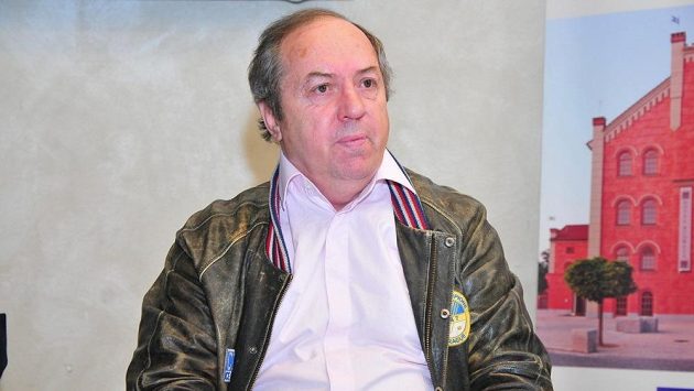 Legendární kladenský kanonýr Milan Nový na archivním snímku. Legendární kladenský kanonýr Milan Nový na archivním snímku.