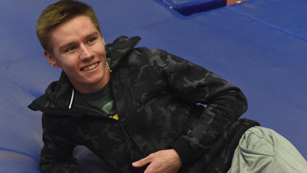 Čtvrtkař Pavel Maslák na brífinku před atletickým mítinkem Czech Indoor Gala. Čtvrtkař Pavel Maslák na brífinku před atletickým mítinkem Czech Indoor Gala.
