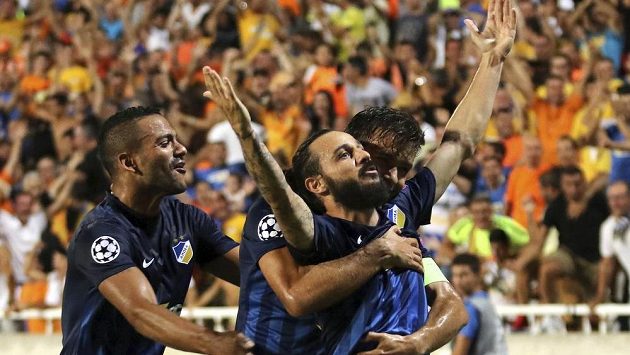 Eustathios Aloneftis z APOEL Nikósie oslavuje svoji trefu v úvodním utkání 4. předkola Ligy mistrů proti Slavii. Eustathios Aloneftis z APOEL Nikósie oslavuje svoji trefu v úvodním utkání 4. předkola Ligy mistrů proti Slavii.
