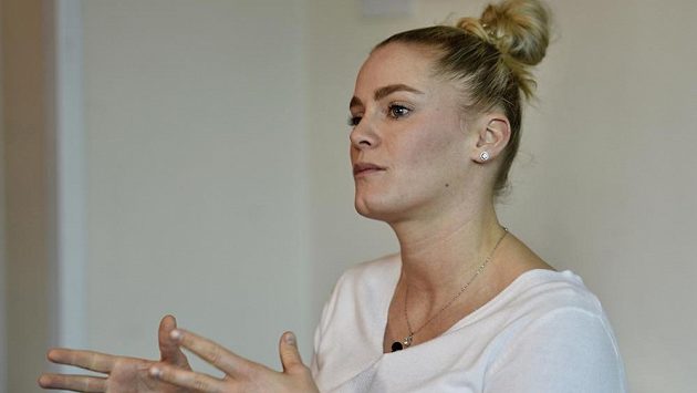 Basketbalovou kariéru už Tereza Brantlová uzavřela, ale nastartovala mnoho dalších. Vedle učitelky a trenérky je také basketbalovou komentátorkou, modelkou a začínající herečkou. Basketbalovou kariéru už Tereza Brantlová uzavřela, ale nastartovala mnoho dalších. Vedle učitelky a trenérky je také basketbalovou komentátorkou, modelkou a začínající herečkou.