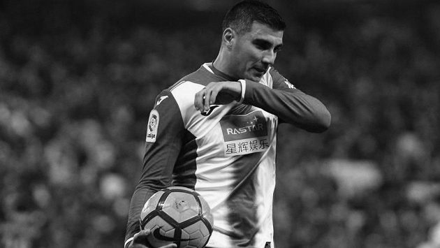 José Antonio Reyes ještě v dresu Espanyolu Barcelona. José Antonio Reyes ještě v dresu Espanyolu Barcelona.