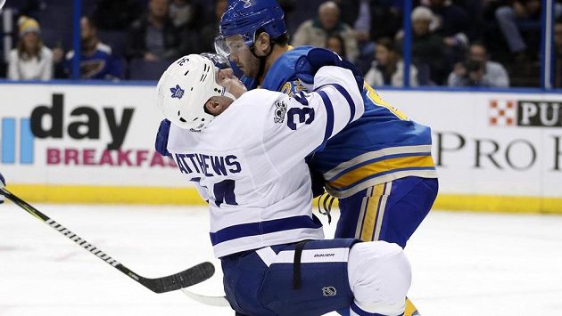 Ofenziva St. Louis Blues přišla do konce sezóny o Robbyho Fabbriho. Jednadvacetiletý Kanaďan si poranil koleno - ilustrační foto Ofenziva St. Louis Blues přišla do konce sezóny o Robbyho Fabbriho. Jednadvacetiletý Kanaďan si poranil koleno - ilustrační foto