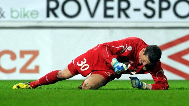 Reakce teplického brankáře Tomáše Grigara na nepodařený zákrok v závěru utkání, který předcházel vítěznému gólu Jihlavy. Reakce teplického brankáře Tomáše Grigara na nepodařený zákrok v závěru utkání, který předcházel vítěznému gólu Jihlavy.