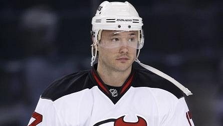 Útočník New Jersey Ilja Kovalčuk by mohl zamířit do KHL. Útočník New Jersey Ilja Kovalčuk by mohl zamířit do KHL.