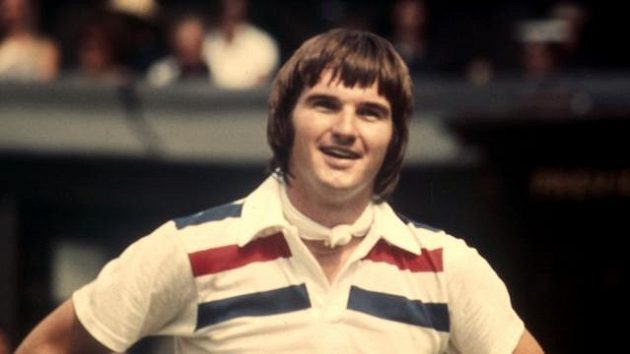 Americký tenista Jimmy Connors odhalil důvody, proč sešlo ze svatby s Chris Evertovou. Americký tenista Jimmy Connors odhalil důvody, proč sešlo ze svatby s Chris Evertovou.