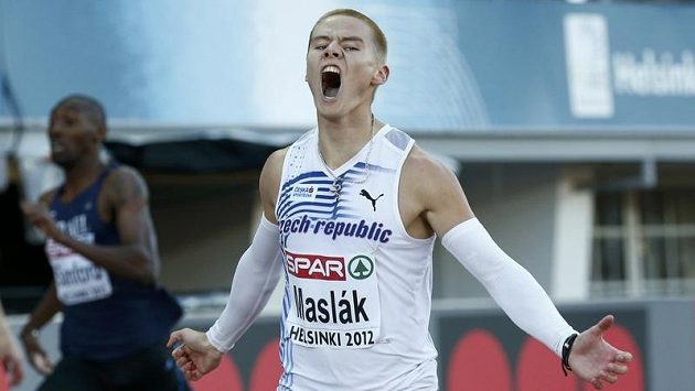 Výbuch euforie ve tváři Pavla Masláka ve finále běhu na 400 metrů na ME v Helsinkách. Výbuch euforie ve tváři Pavla Masláka ve finále běhu na 400 metrů na ME v Helsinkách.