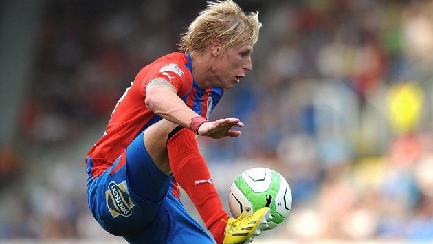 Plzeňský záložník František Rajtoral prodloužil v klubu smlouvu do léta 2015. Plzeňský záložník František Rajtoral prodloužil v klubu smlouvu do léta 2015.