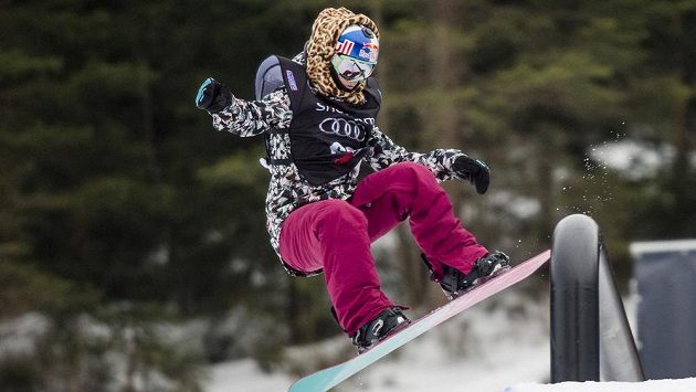 Česká závodnice Šárka Pančochová při závodu Světového poháru ve snowboardingu, kategorie slopestyle ženy, ve Špindlerově Mlýně. Česká závodnice Šárka Pančochová při závodu Světového poháru ve snowboardingu, kategorie slopestyle ženy, ve Špindlerově Mlýně.
