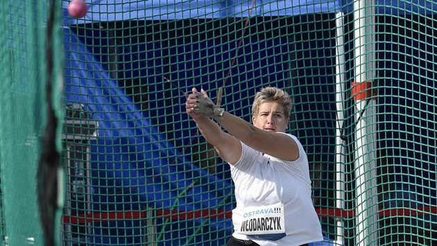 Polská kladivářka Anita Wlodarczyková na Zlaté tretře obhájila triumf. Polská kladivářka Anita Wlodarczyková na Zlaté tretře obhájila triumf.