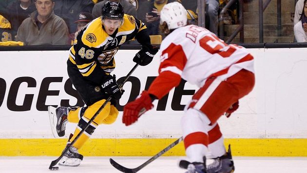 Centr Bostonu David Krejčí (46) zůstal jedním z trojice českých hokejistů, kteří ještě mohou získat Stanley Cup. Centr Bostonu David Krejčí (46) zůstal jedním z trojice českých hokejistů, kteří ještě mohou získat Stanley Cup.