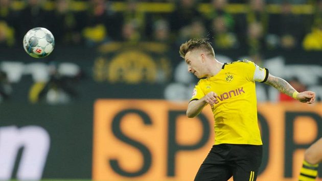 Marco Reus z Dortmundu stihl proti Paderbornu v nastavení alespoň vyrovnat. Marco Reus z Dortmundu stihl proti Paderbornu v nastavení alespoň vyrovnat.