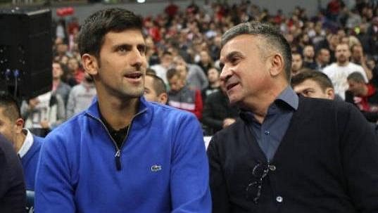 Novak Djokovič se svým otcem. Novak Djokovič se svým otcem.