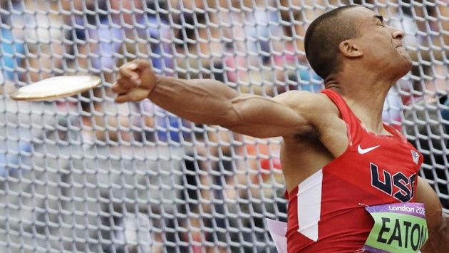 Americký světový rekordman Ashton Eaton v diskařském sektoru Americký světový rekordman Ashton Eaton v diskařském sektoru