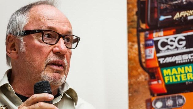 Ředitel dálkové rallye Africa Eco Race 2019 Jean-Louis Schlesser na tiskové konferenci v Praze. Ředitel dálkové rallye Africa Eco Race 2019 Jean-Louis Schlesser na tiskové konferenci v Praze.
