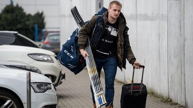 Obránce Jakub Jeřábek zažil v KHL nejpovedenější zápas. Obránce Jakub Jeřábek zažil v KHL nejpovedenější zápas.
