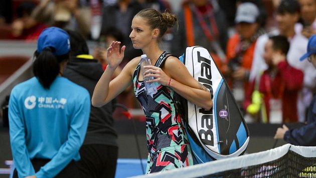 Tenistka Karolína Plíšková vypadla na turnaji v Pekingu ve 3. kole a přišla o šanci vrátit se do čela světového žebříčku. Tenistka Karolína Plíšková vypadla na turnaji v Pekingu ve 3. kole a přišla o šanci vrátit se do čela světového žebříčku.