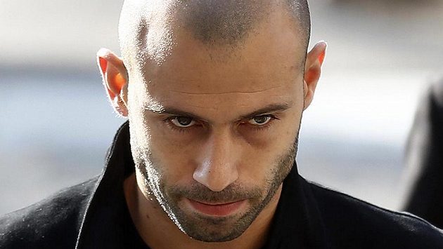 Argentinec ve službách Barcelony Javier Mascherano krátce po verdiktu soudu. Argentinec ve službách Barcelony Javier Mascherano krátce po verdiktu soudu.