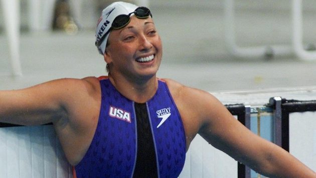 Americká plavkyně Amy van Dykenová na snímku z roku 2000. Americká plavkyně Amy van Dykenová na snímku z roku 2000.