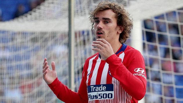 Útočník Antoine Griezmann opustí po sezoně madridské Atlético. Útočník Antoine Griezmann opustí po sezoně madridské Atlético.