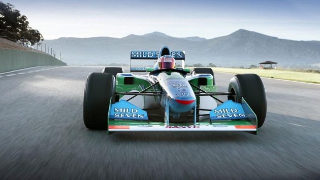 První mistrovský monopost Michaela Schumachera Benetton-Cosworth z roku 1994 První mistrovský monopost Michaela Schumachera Benetton-Cosworth z roku 1994