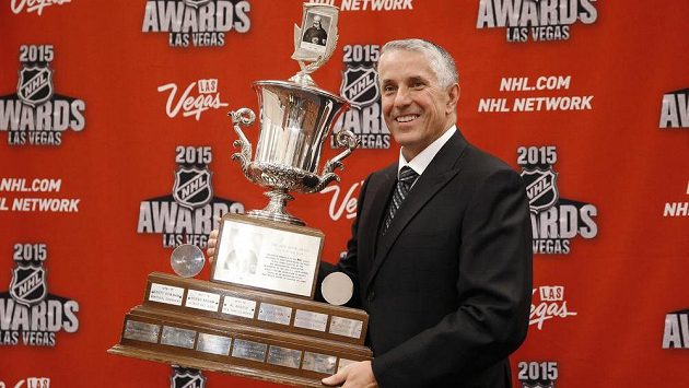 Bob Hartley skončil u hokejistů Calgary. Bob Hartley skončil u hokejistů Calgary.