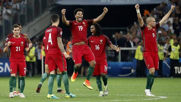 Portugalci jsou v semifinále, v základní hrací době ale nevyhráli na ME ani jeden zápas. Portugalci jsou v semifinále, v základní hrací době ale nevyhráli na ME ani jeden zápas.