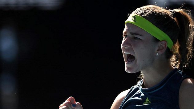 Karolína Muchová bojovala až do posledního míčku. Do finále Australian open se ale nakonec nedostala. Karolína Muchová bojovala až do posledního míčku. Do finále Australian open se ale nakonec nedostala.