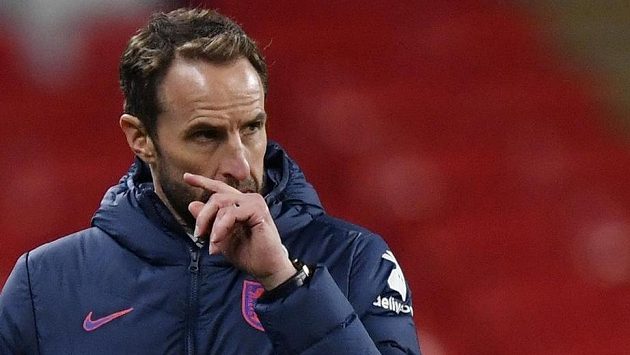 Trenér Anglie Gareth Southgate při utkání s Dánskem. Trenér Anglie Gareth Southgate při utkání s Dánskem.