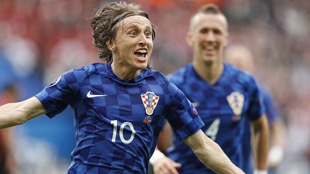 Luka Modrič oslavuje svůj gól proti Turecku. Luka Modrič oslavuje svůj gól proti Turecku.