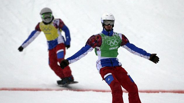 Francouzský snowboardkrosař Pierre Vaultier (vpravo). Francouzský snowboardkrosař Pierre Vaultier (vpravo).