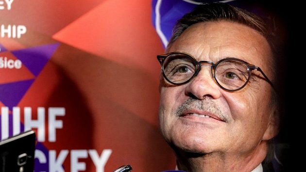 Prezident IIHF René Fasel. Prezident IIHF René Fasel.