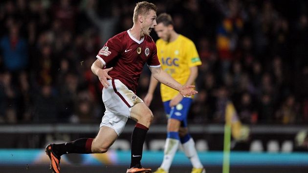 Obránce Sparty Praha Jakub Brabec oslavuje gól proti Teplicím. Obránce Sparty Praha Jakub Brabec oslavuje gól proti Teplicím.
