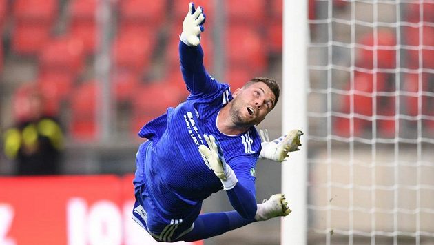 Gólman Tomáš Fryšták bude od nové sezony oblékat dres Trenčína. Gólman Tomáš Fryšták bude od nové sezony oblékat dres Trenčína.
