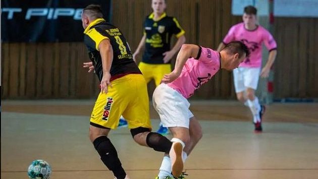 Zápas druholigové futsalové ligy mezi Mladou Boleslví a Turnovem se nedohrál. Zápas druholigové futsalové ligy mezi Mladou Boleslví a Turnovem se nedohrál.